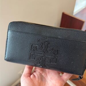 Tory Burch Black Pebbled Leather Continental Zip Wallet